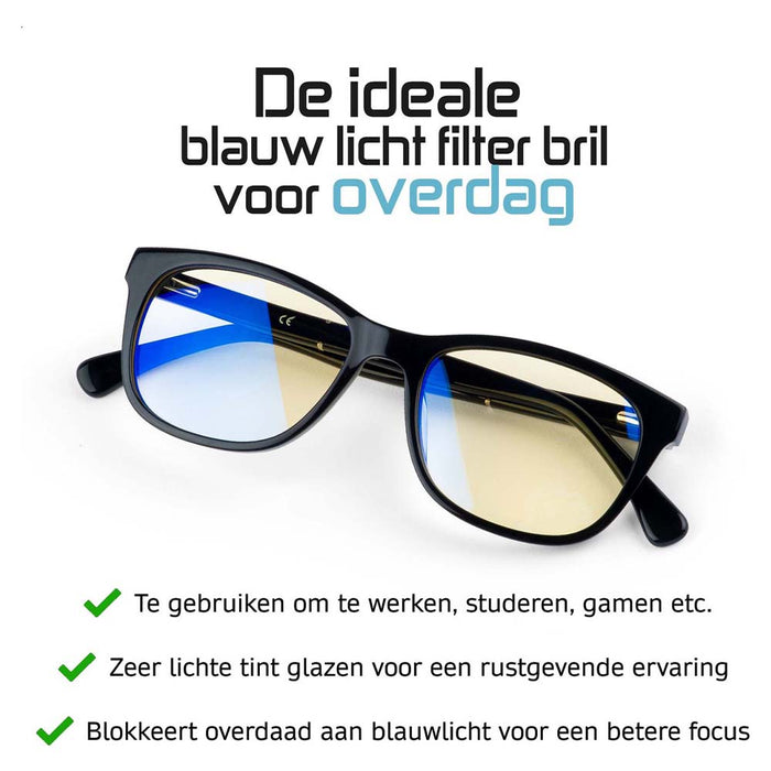 Driegangenmenu en blauwe lichtbril voor de nachtdienst in het Driegangenmenu en blauwe lichtbril voor de nachtdienst in het